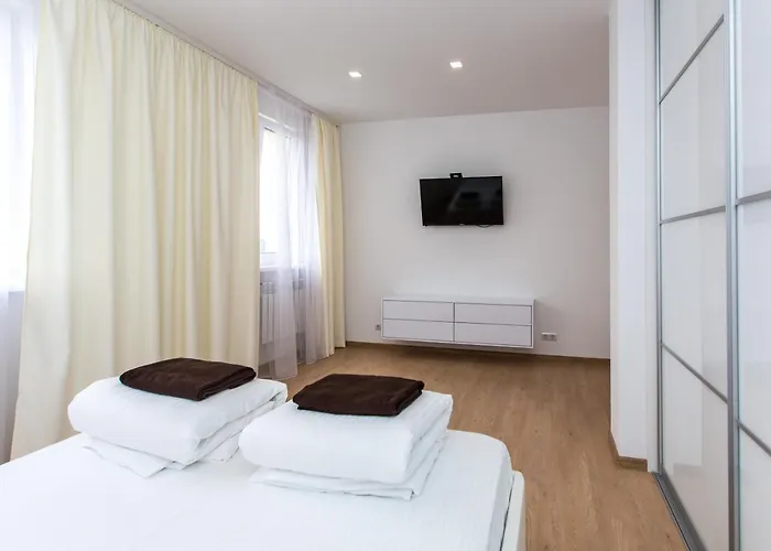 під голоском 8 * リヴィウ