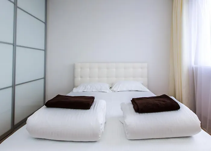 під голоском 8 リヴィウ